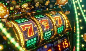 Người chơi esports Việt Nam tranh tài trong giải đấu trực tuyến